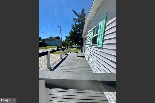 3273 COLONA ST, Chincoteague Island, VA 23336