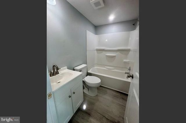 3273 COLONA ST, Chincoteague Island, VA 23336