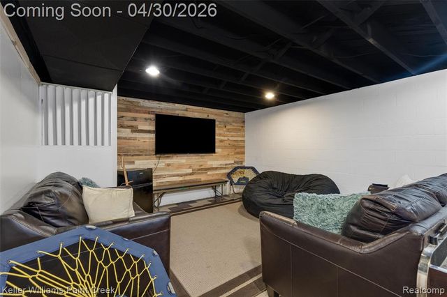 310 Elmhill Road, Rochester Hills, MI 48306