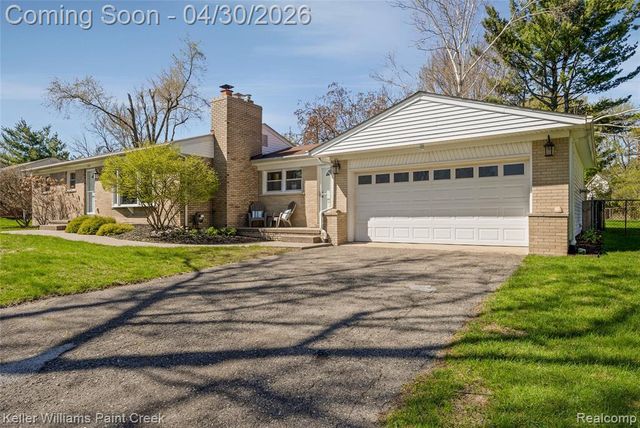 310 Elmhill Road, Rochester Hills, MI 48306