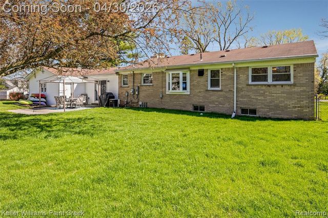 310 Elmhill Road, Rochester Hills, MI 48306