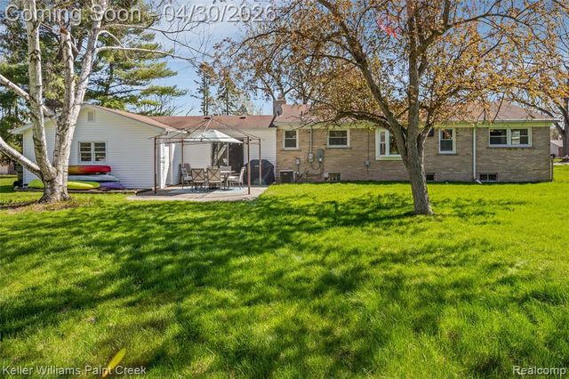 310 Elmhill Road, Rochester Hills, MI 48306