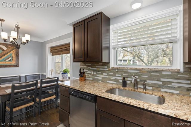 310 Elmhill Road, Rochester Hills, MI 48306