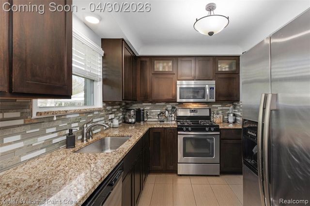 310 Elmhill Road, Rochester Hills, MI 48306