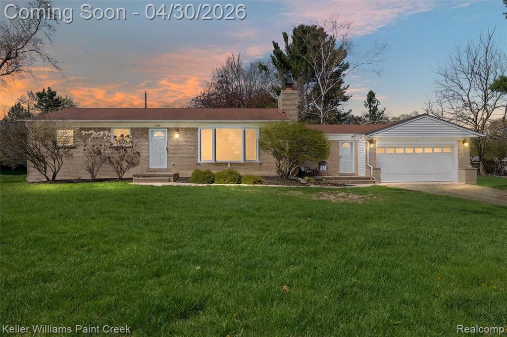 310 Elmhill Road, Rochester Hills, MI 48306
