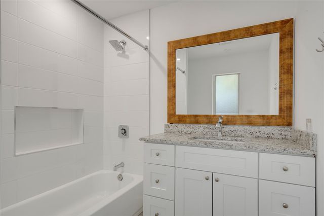 4202 N N Hills Dr DR 1, Austin, TX 78731