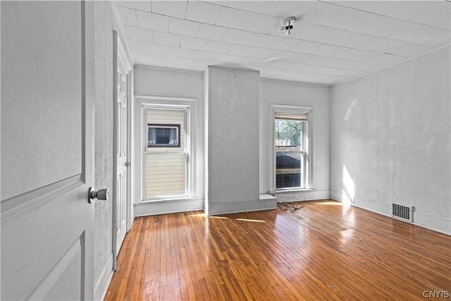 170 West 8th Street, Oswego, NY 13126