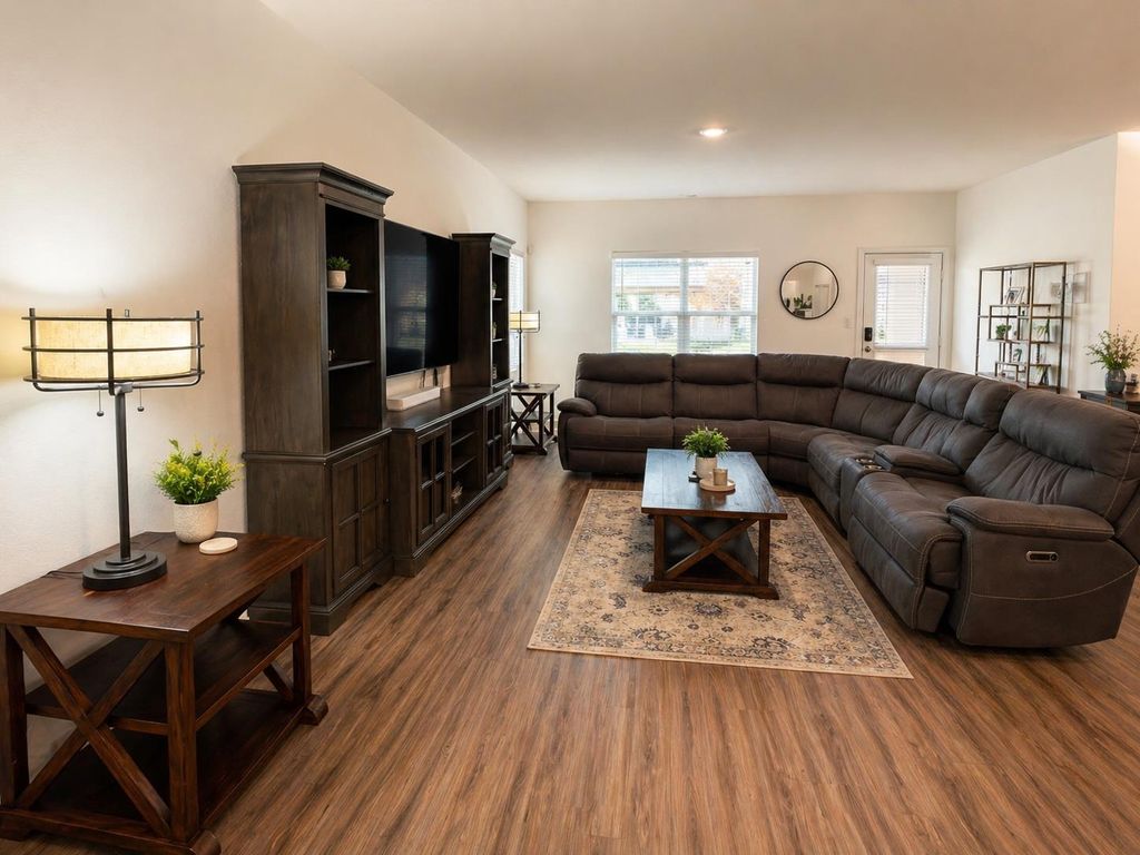 108 Blue Blaze TRL, Georgetown, TX 78628