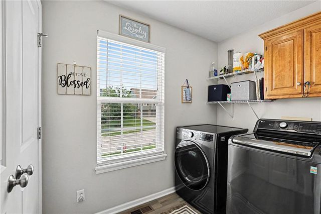 7207 E 165th Street, Belton, MO 64012