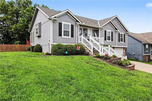 7207 E 165th Street, Belton, MO 64012