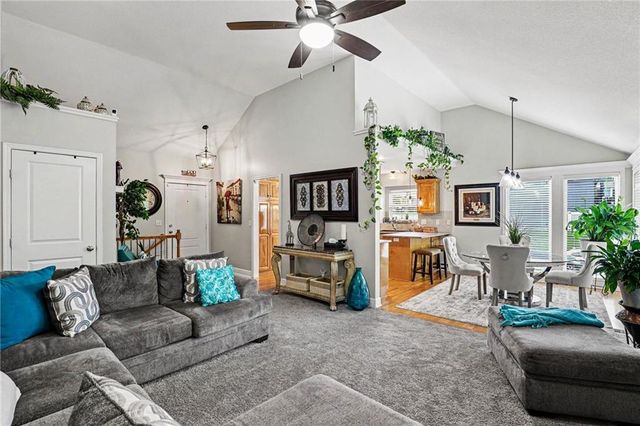 7207 E 165th Street, Belton, MO 64012