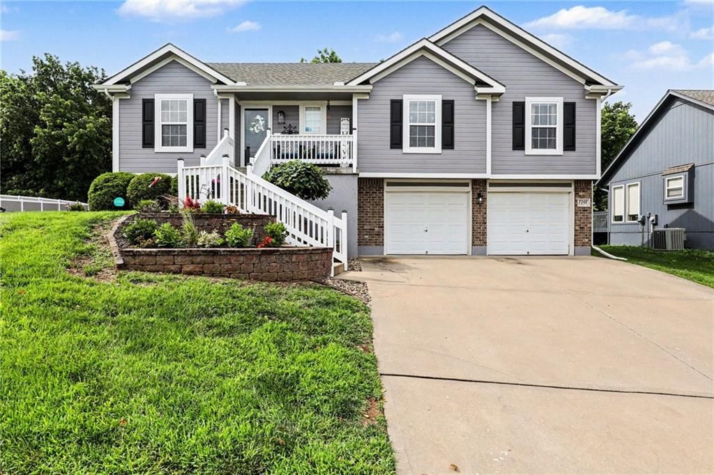 7207 E 165th Street, Belton, MO 64012