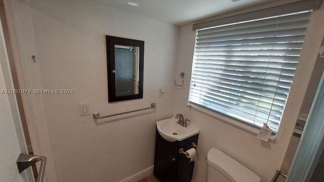 1727 Plunkett St BACK, Hollywood, FL 33020