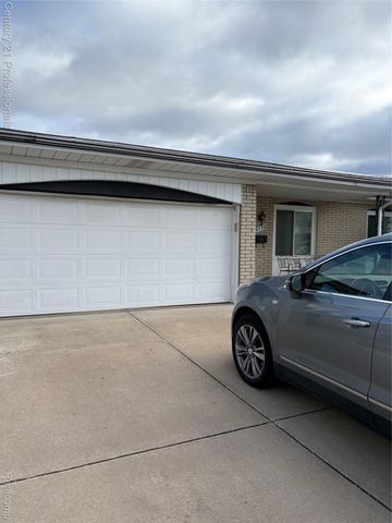 36458 Jeffrey Drive, Sterling Heights, MI 48310