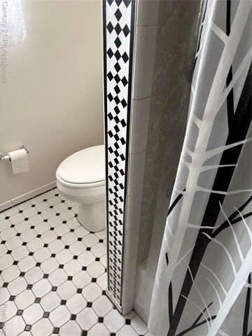 36458 Jeffrey Drive, Sterling Heights, MI 48310