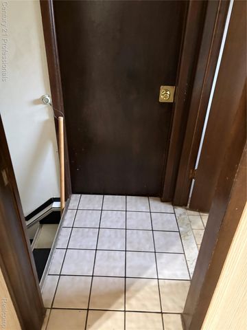 36458 Jeffrey Drive, Sterling Heights, MI 48310