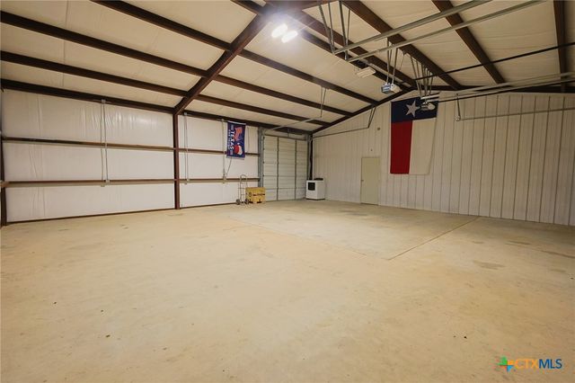 177 Leaning Oak Road, Victoria, TX 77904