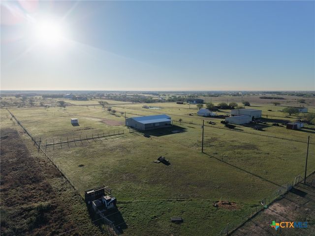 177 Leaning Oak Road, Victoria, TX 77904
