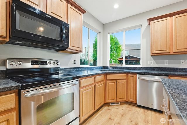 8622 187th Street Ct E, Puyallup, WA 98375