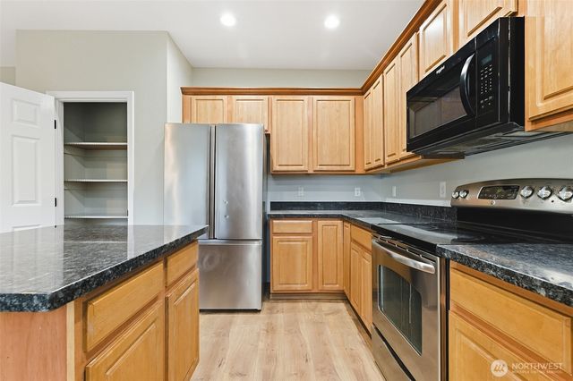 8622 187th Street Ct E, Puyallup, WA 98375