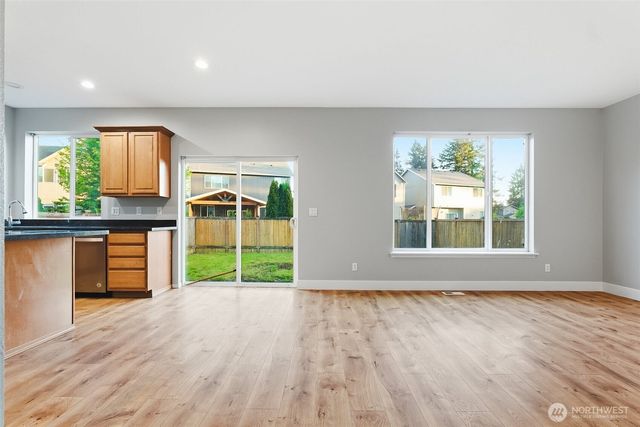 8622 187th Street Ct E, Puyallup, WA 98375