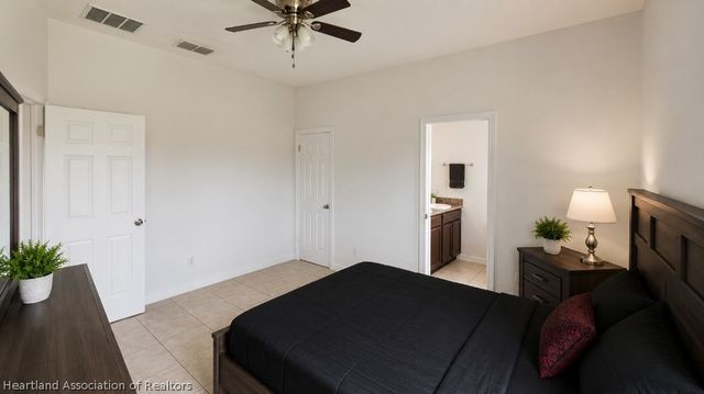 828 ABBEVILLE Court, Kissimmee, FL 34759