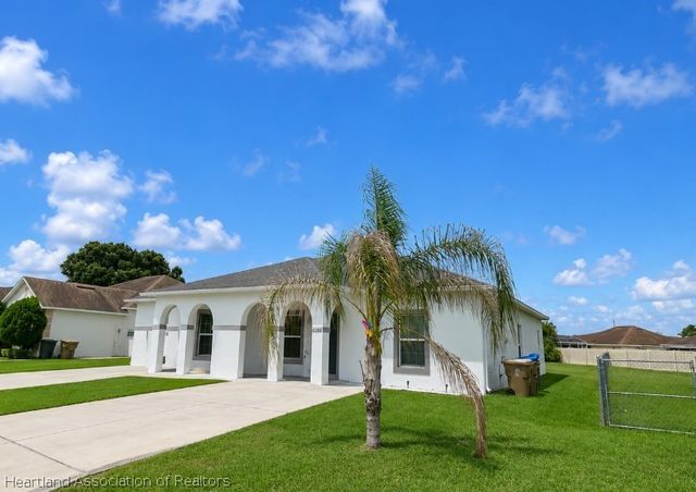 828 ABBEVILLE Court, Kissimmee, FL 34759