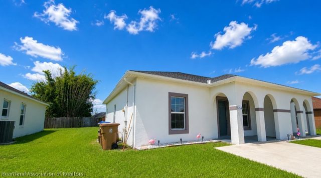 828 ABBEVILLE Court, Kissimmee, FL 34759