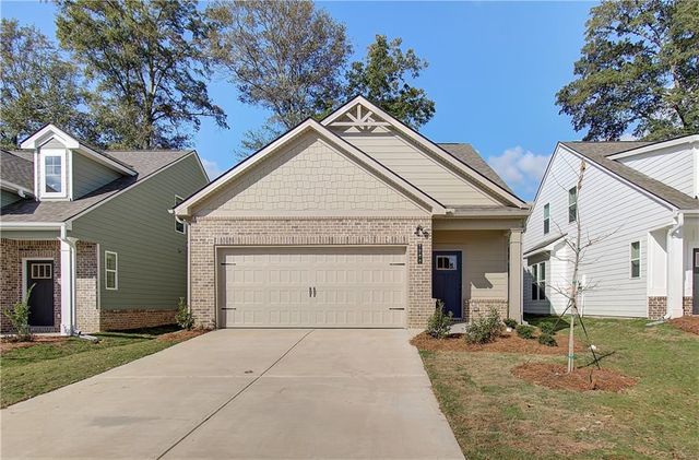 2208 Croghan Drive, Hampton, GA 30228