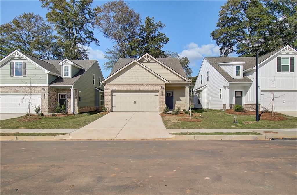 2208 Croghan Drive, Hampton, GA 30228