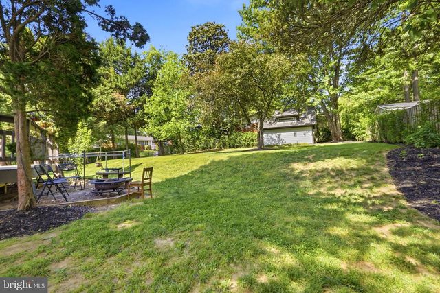 3512 JEAN ST, Fairfax, VA 22030