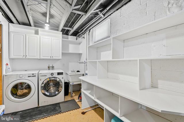 3512 JEAN ST, Fairfax, VA 22030