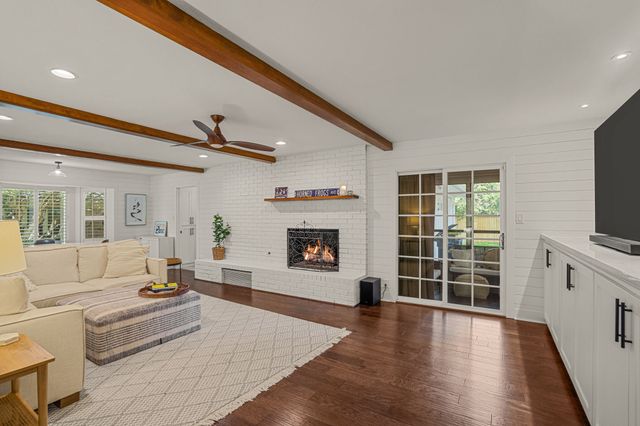 4529 Cloudview Road, Fort Worth, TX 76109