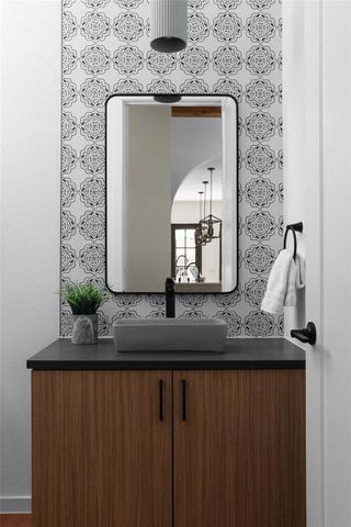 3500 Pecan Springs RD 10, Austin, TX 78723