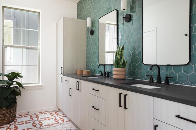 3500 Pecan Springs RD 10, Austin, TX 78723