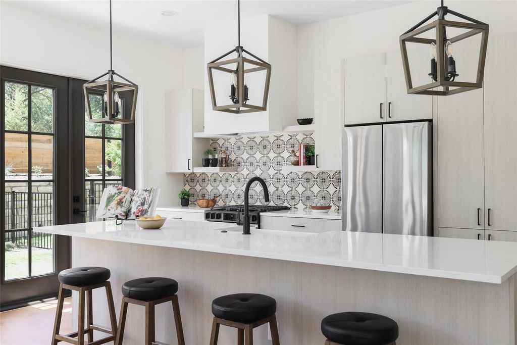 3500 Pecan Springs RD 10, Austin, TX 78723