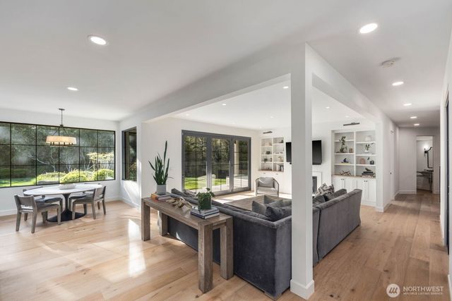 5419 247th Place SE, Issaquah, WA 98029