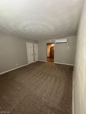 3724 E Princess Anne Rd Apt 5, Norfolk, VA 23502