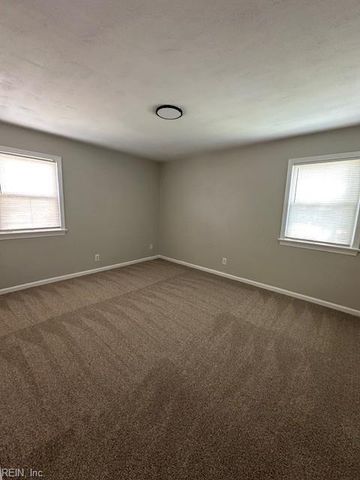 3724 E Princess Anne Rd Apt 5, Norfolk, VA 23502