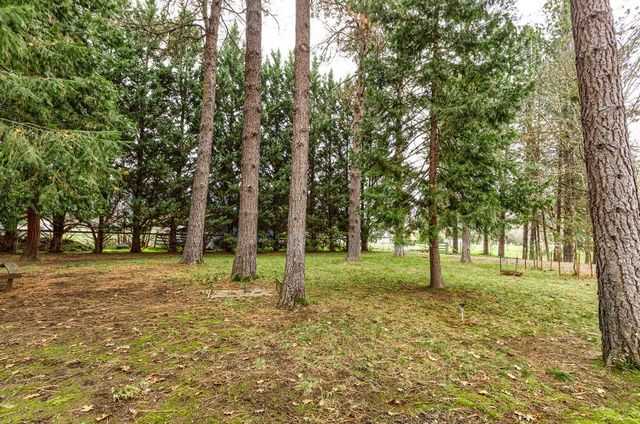 3311 Rogue River Highway, Gold Hill, OR 97525