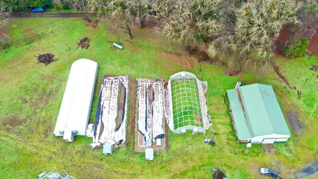 3311 Rogue River Highway, Gold Hill, OR 97525