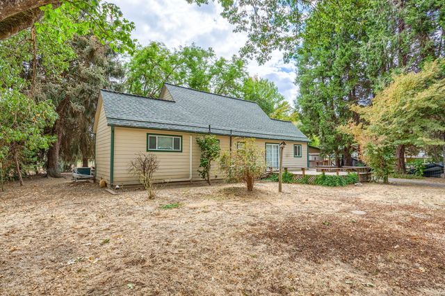 3311 Rogue River Highway, Gold Hill, OR 97525