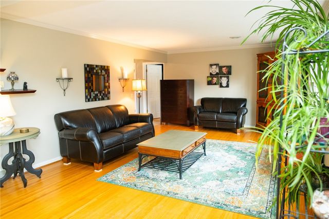 2 Preston Circle, Pittsford, NY 14534
