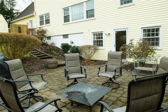 2 Preston Circle, Pittsford, NY 14534