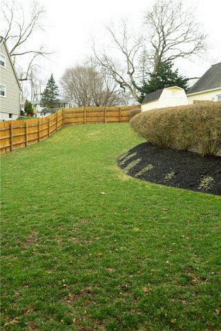 2 Preston Circle, Pittsford, NY 14534