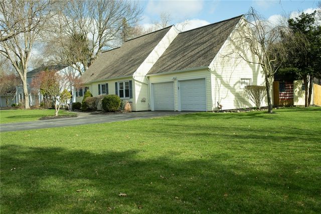 2 Preston Circle, Pittsford, NY 14534