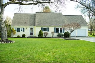 2 Preston Circle, Pittsford, NY 14534