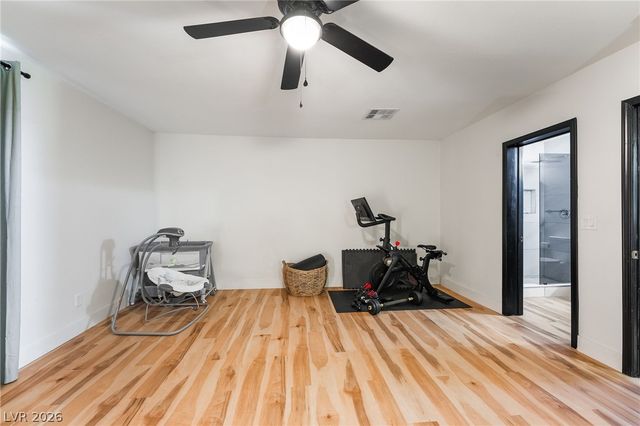 31 Jade Circle, Las Vegas, NV 89106