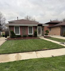 18105 Soleri Drive, Country Club Hills, IL 60478