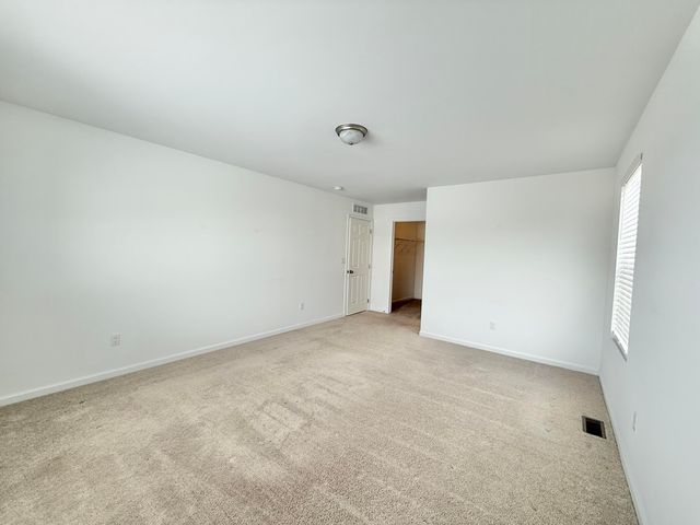 10290 Swan Lake Circle, Ypsilanti Twp, MI 48197